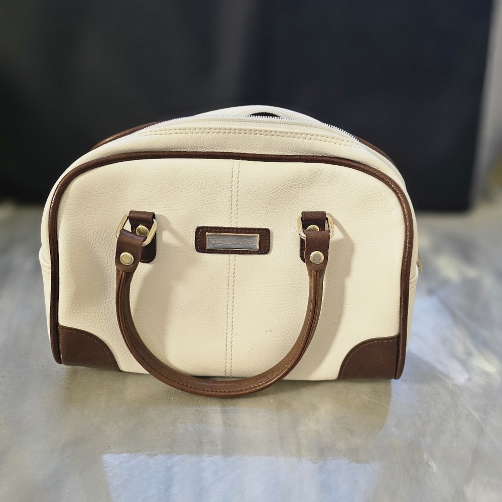 Liz Claibourne barrel bag